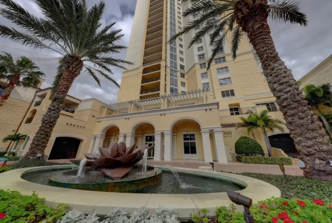 parkshore_plaza_palermo_listings