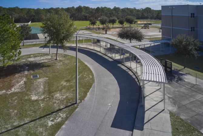 winding_waters_car_circle_entrance