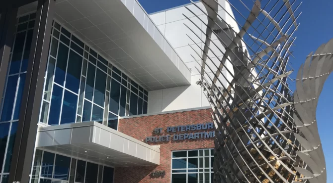 st_pete_police_department_headquarters_sculpture